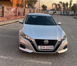 نيسان ألتيما